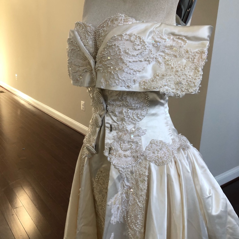 STUNNING EMBELLISHED CUSTOM VINTAGE WEDDING DRESS SET/POUCH/SIZE XS - Picture 3 of 16